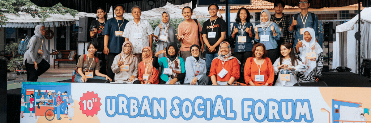 A GIF capturing the lively atmosphere of the 10th Urban Social Forum event, illustrating diverse discussions and enthusiastic participation.